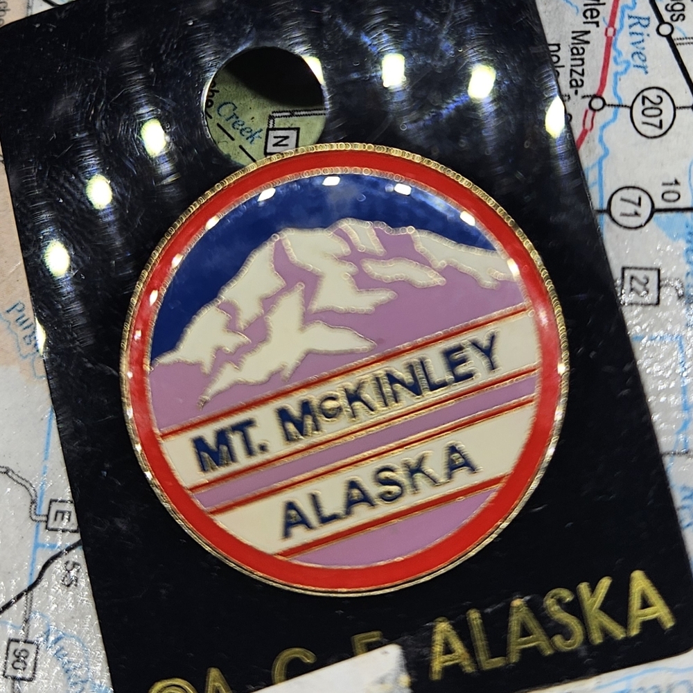 Mt. McKinley - Alaska Travel Souvenir Collector Pin Denali National Park